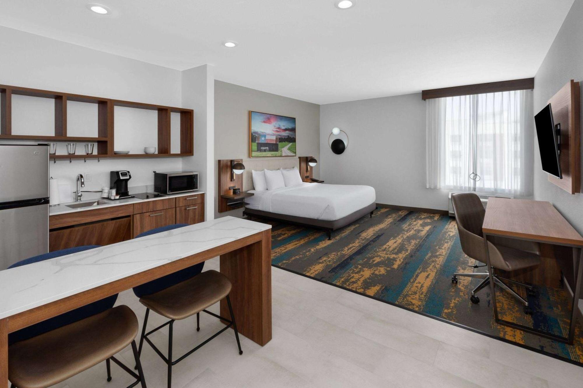 La Quinta Inn & Suites By Wyndham San Antonio At The Rim Экстерьер фото